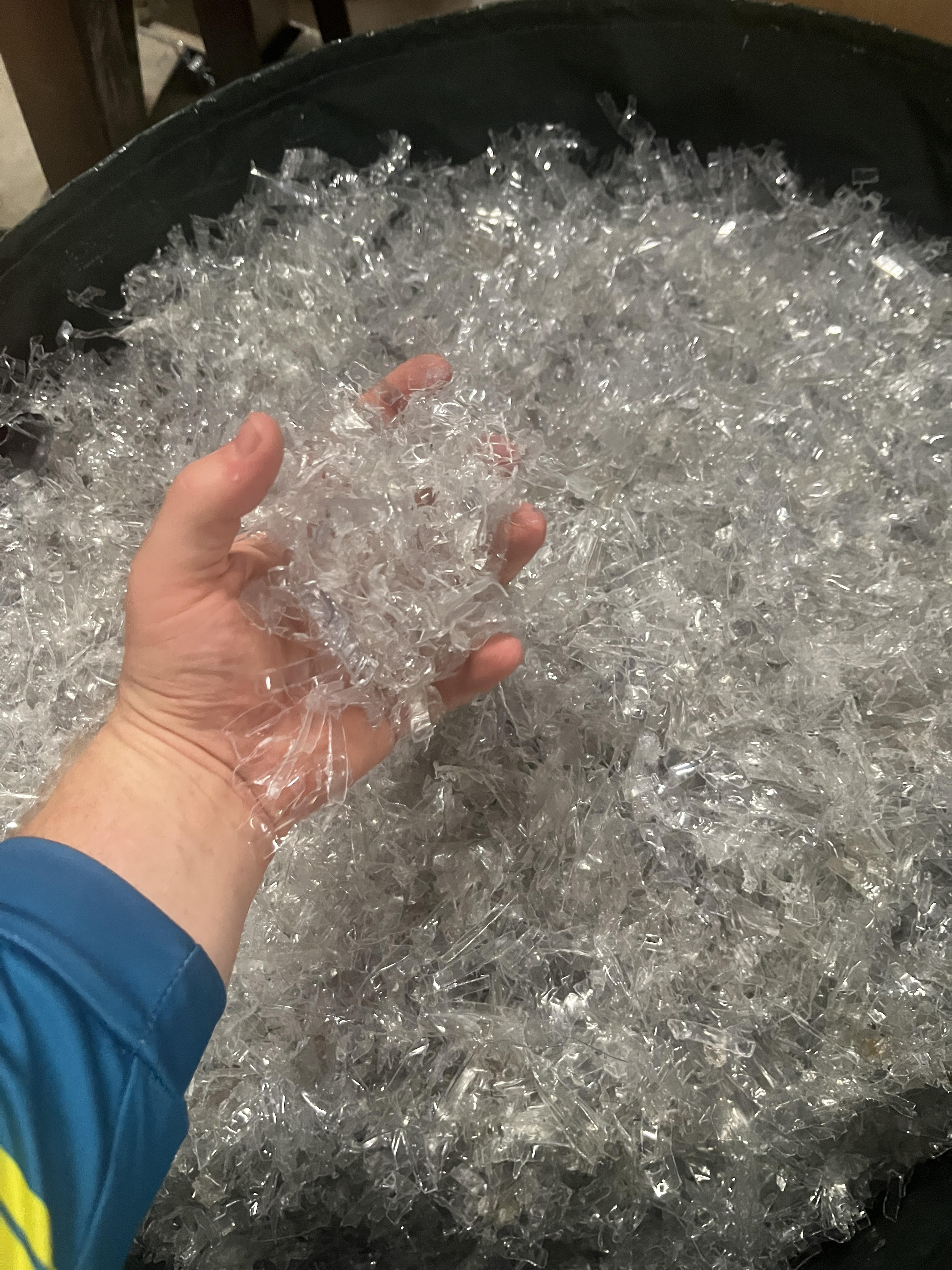 Shredded PET plastic